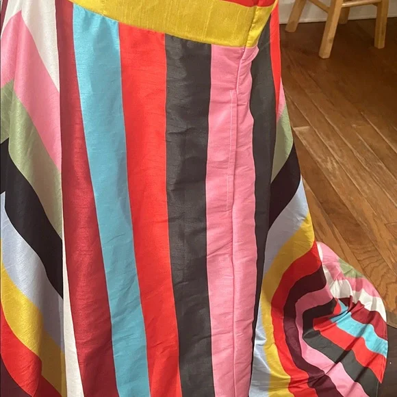 Multicolor Striped V-Neck Dress - Picture 15 of 15